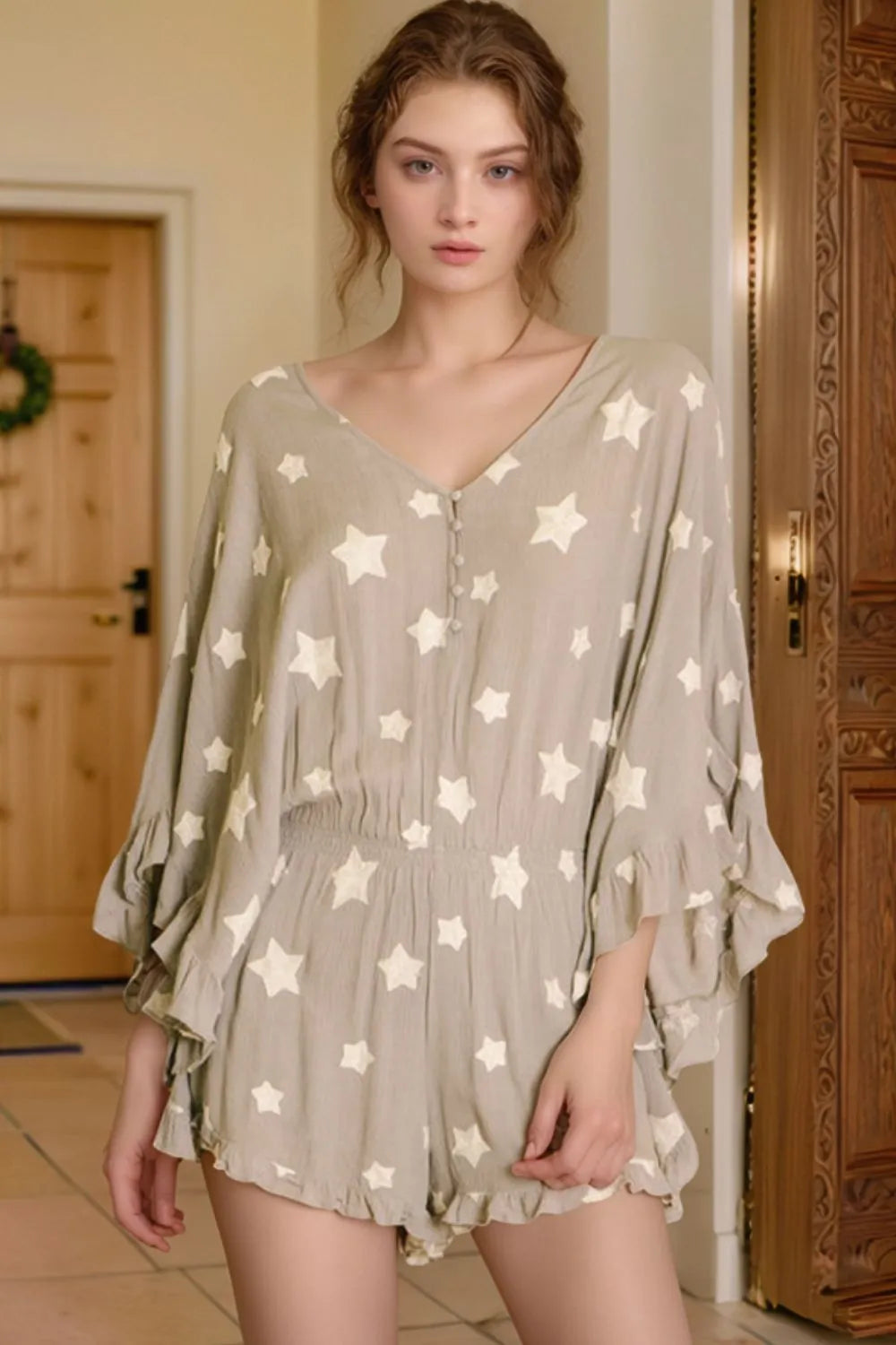 Star Print Crinkle Textured Kimono Ruffle Sleeve Romper